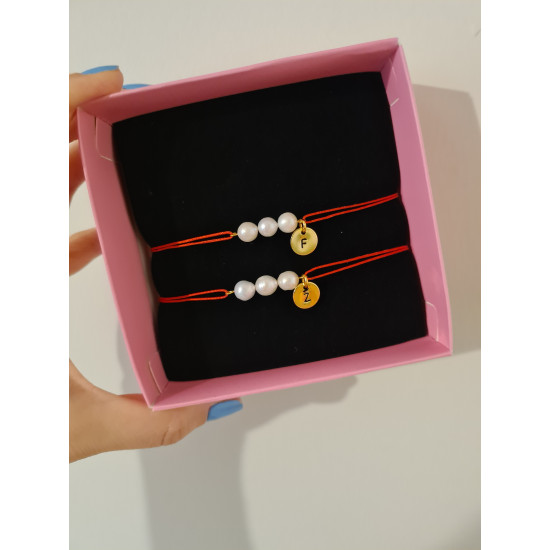 Kişiye Özel Harfli Barok İnci Kırmızı İpli Bileklik